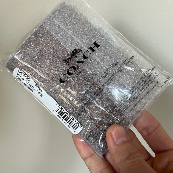 Coach Card Holder🎈🎈 - Picture 8 of 8